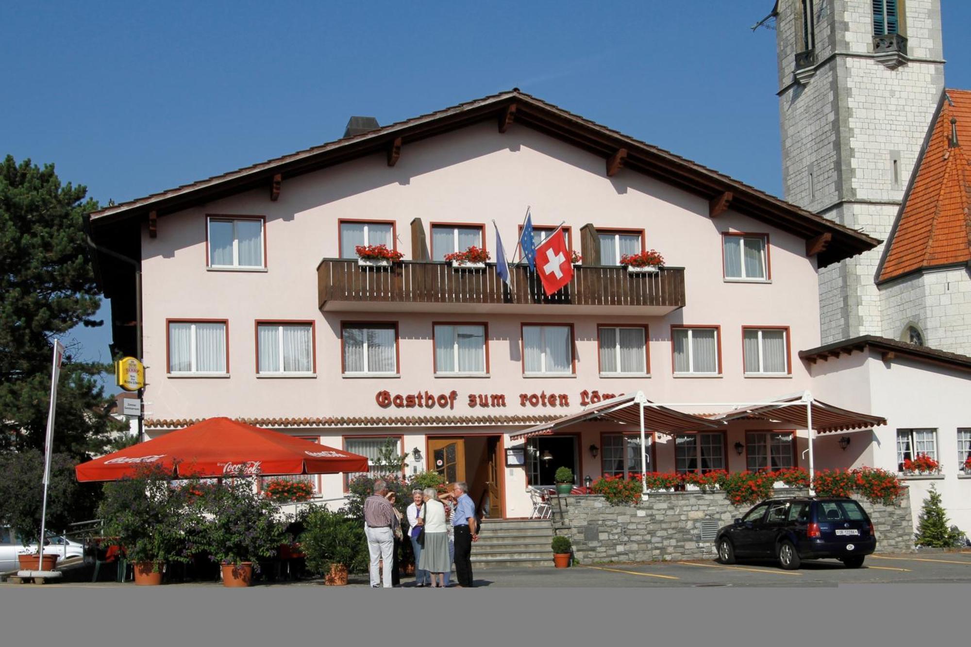 Hotel Zum Roten Loewen Hildisrieden Exteriör bild